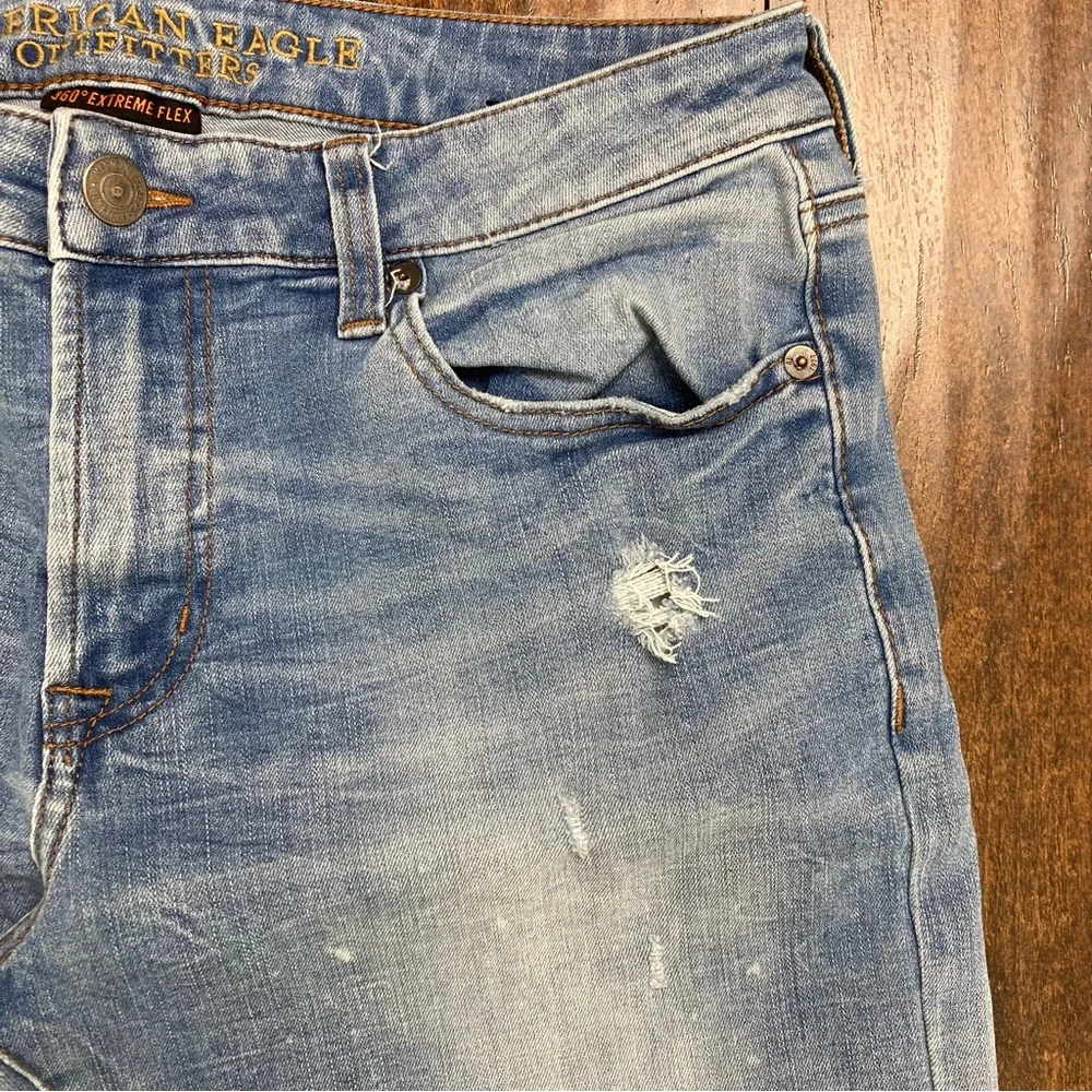 American Eagle 360 Extreme Flex Original Straight Jeans Men’s 32x34 Distressed.
